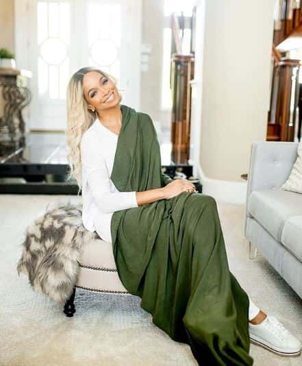 Patricia Southall height, 1995, young, ig